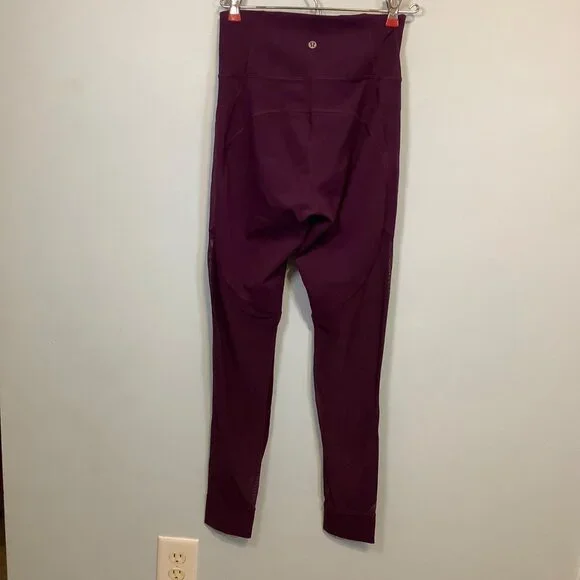 Lululemon Size 6 Dark Purple Mesh Panel Leggings 28" Inseam P30416 Workout Yoga - Picture 2 of 10